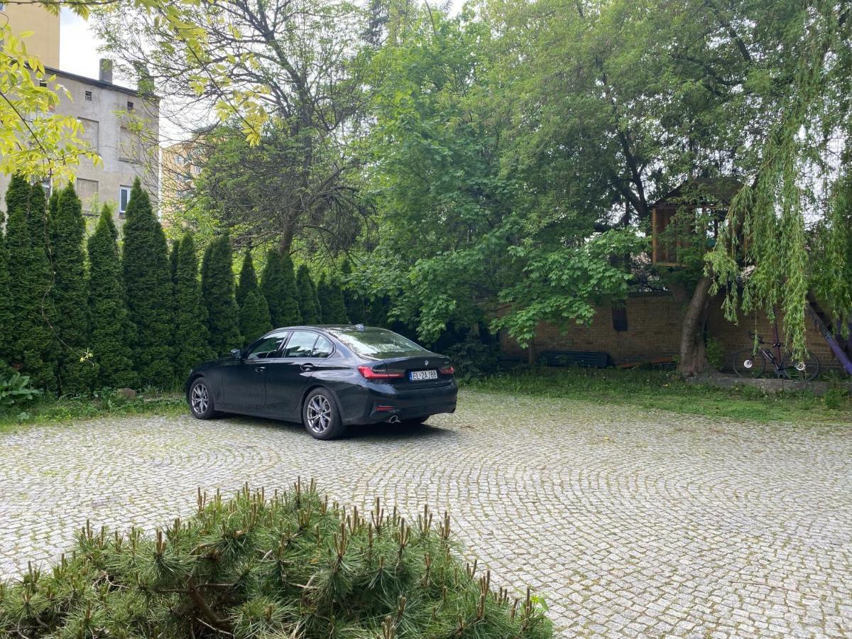 Piekarnia Apartamenty Manufaktura, Parking, Dostep Na Kod, Klima, 1-3 Pokoje, Prywatna Kamienica Лодзь Экстерьер фото